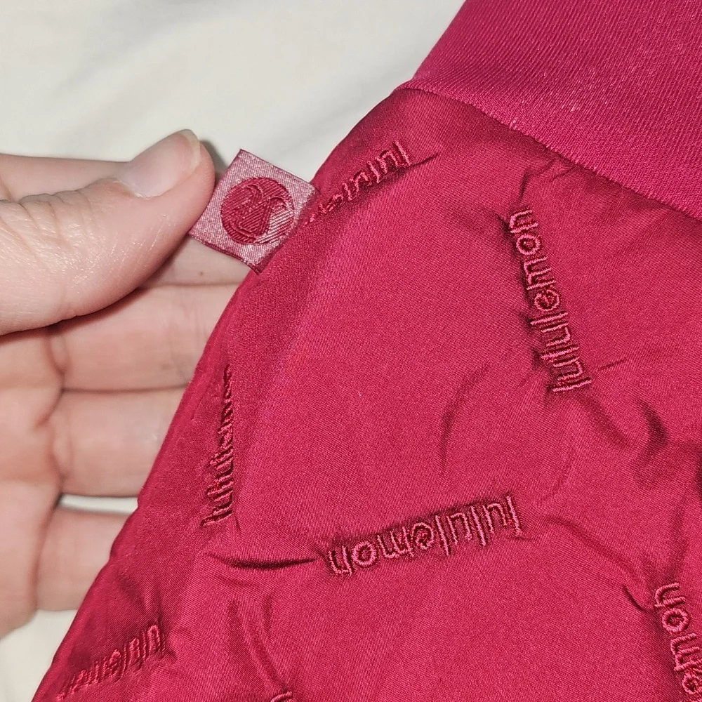 Lululemon Quilted Fleece Lined Mittens!! Nwts BRML! Very Warm, Berry Rumble